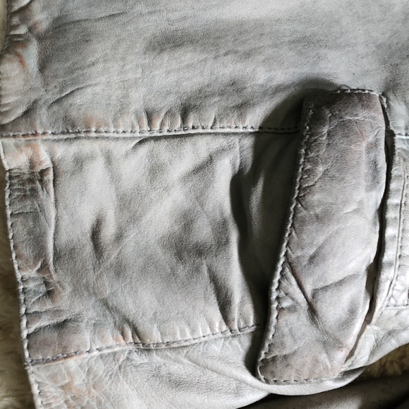 Danier leather Jacket - Picture 4 of 15